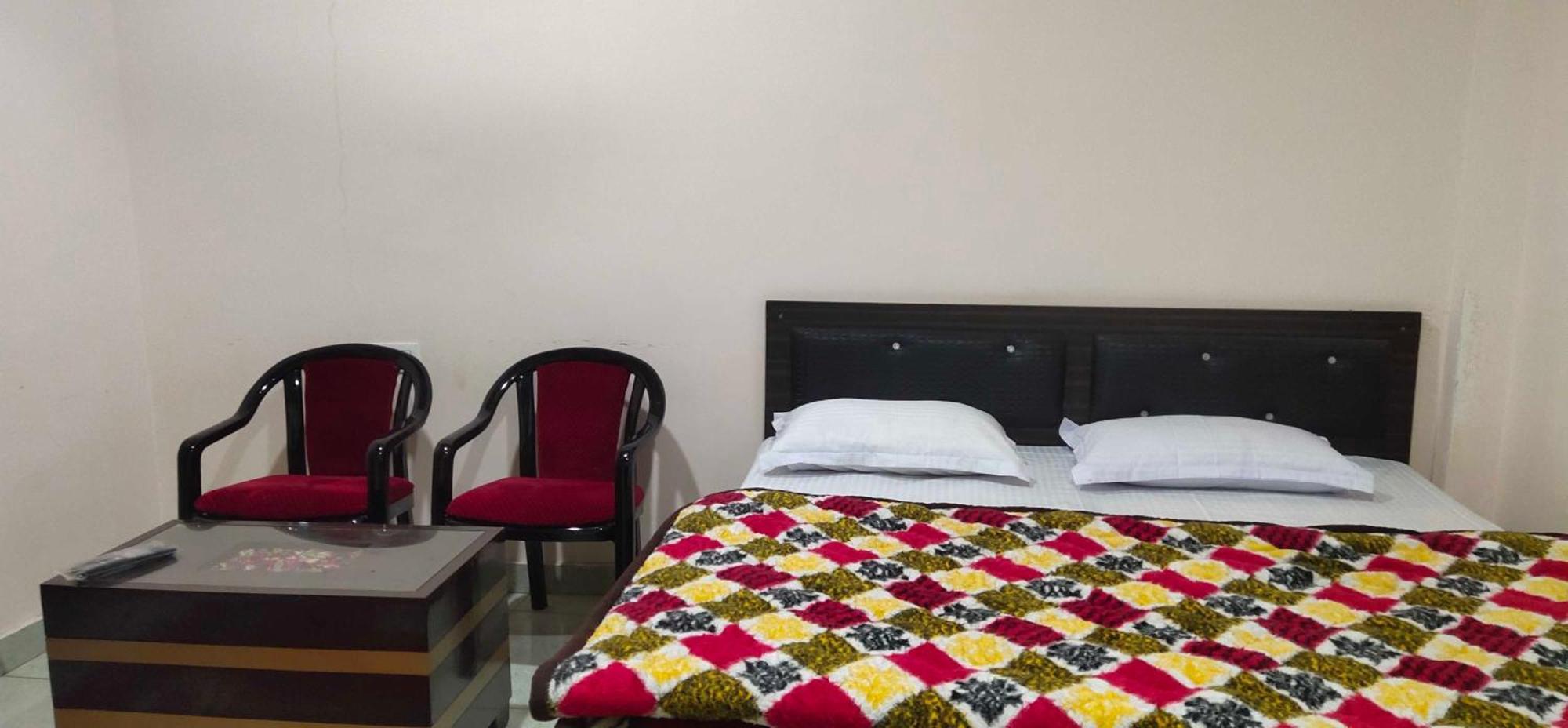 Hotel O Mohani Inn And Banquet Kausani Zewnętrze zdjęcie