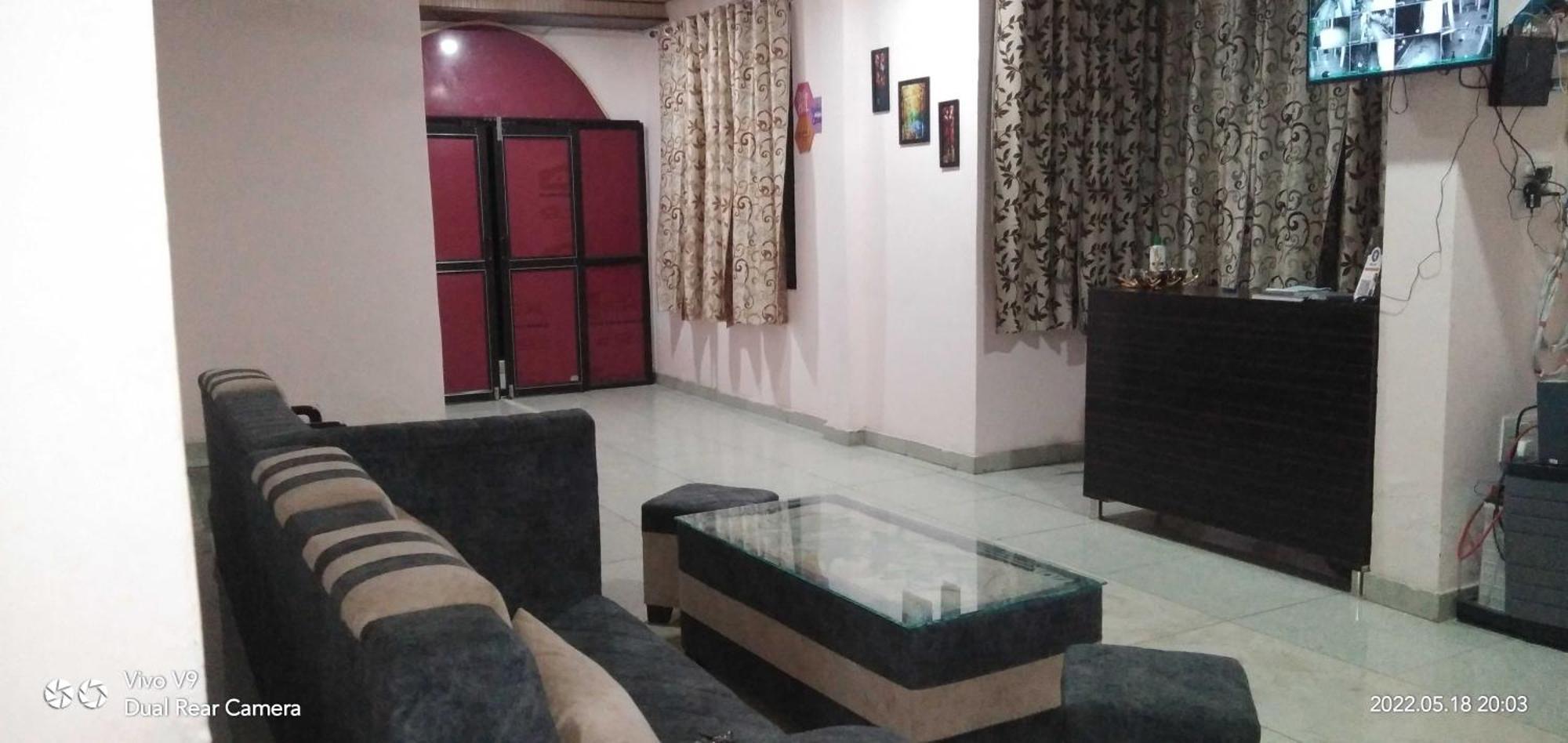 Hotel O Mohani Inn And Banquet Kausani Zewnętrze zdjęcie